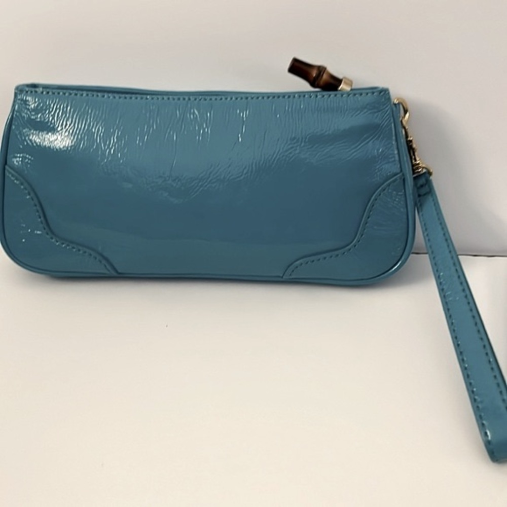 LIKE NEW TALBOTS LEATHER CLUTCH/WRISTLET